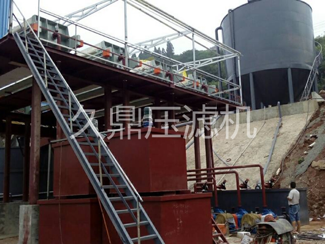 四川用戶—洗沙廢水壓濾機